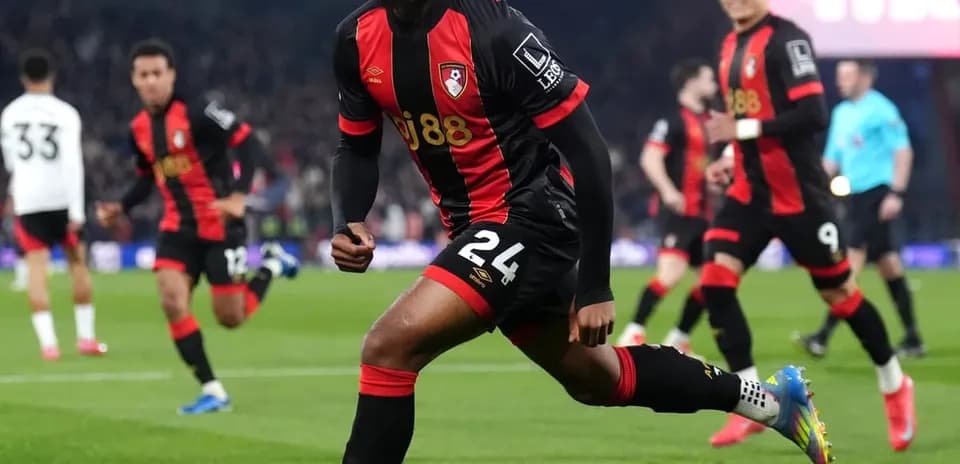 Bournemouth player celebrating a goal against Fulham
