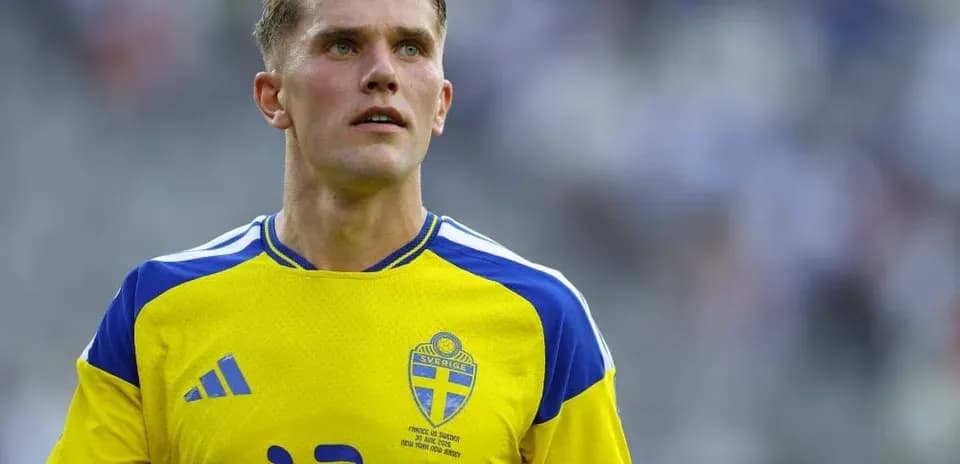 Player in Sweden jersey during a match