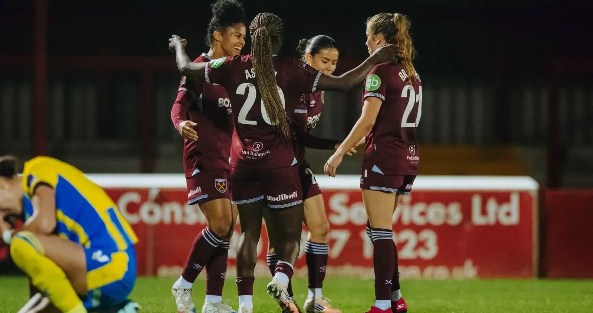 West Ham women celebrating a goal