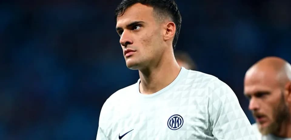 Player in Inter Milan jersey during warm-up