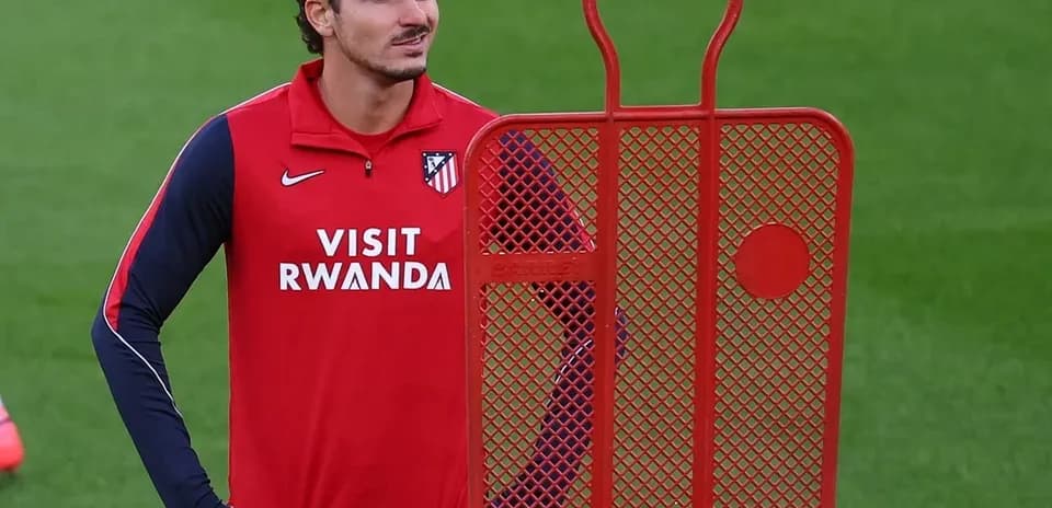 Player in training session near training dummy