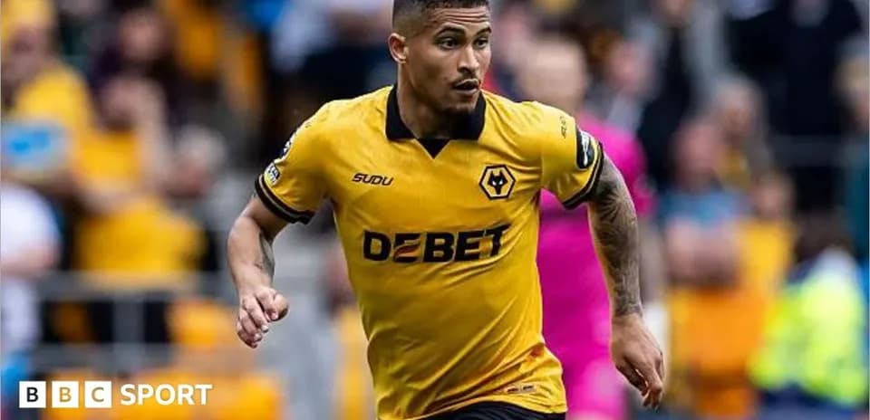 Wolverhampton Wanderers player running during match