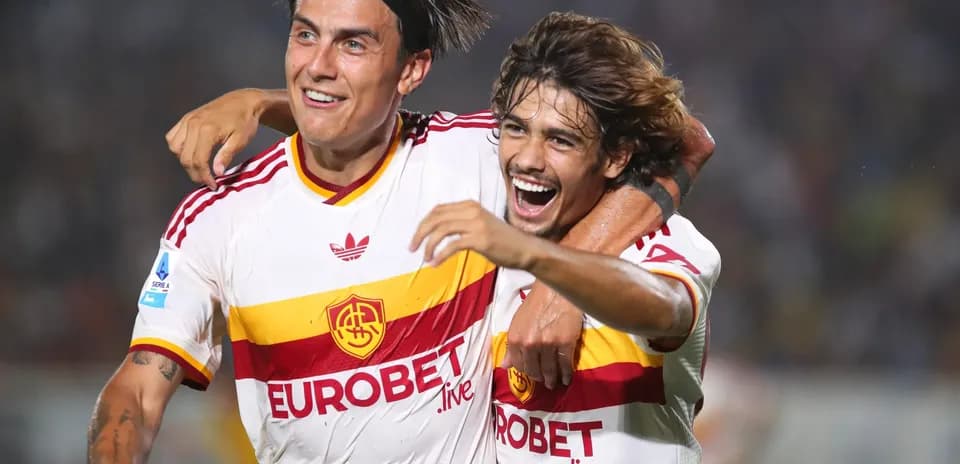 Players celebrating a goal for AS Roma