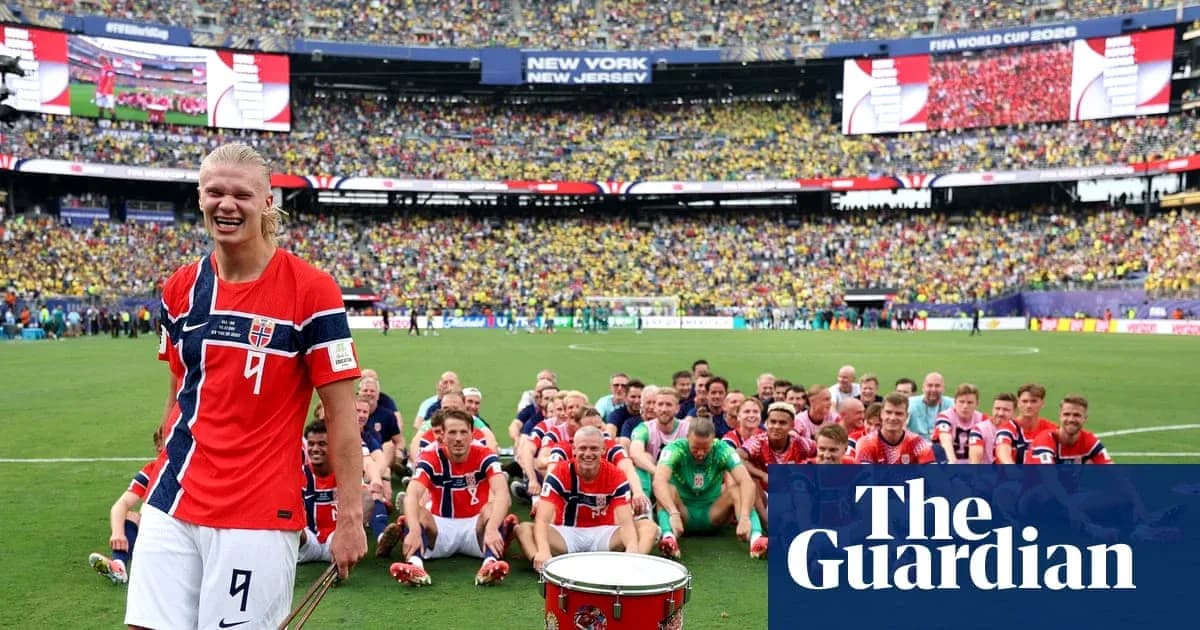 Norway team celebrating on field after match