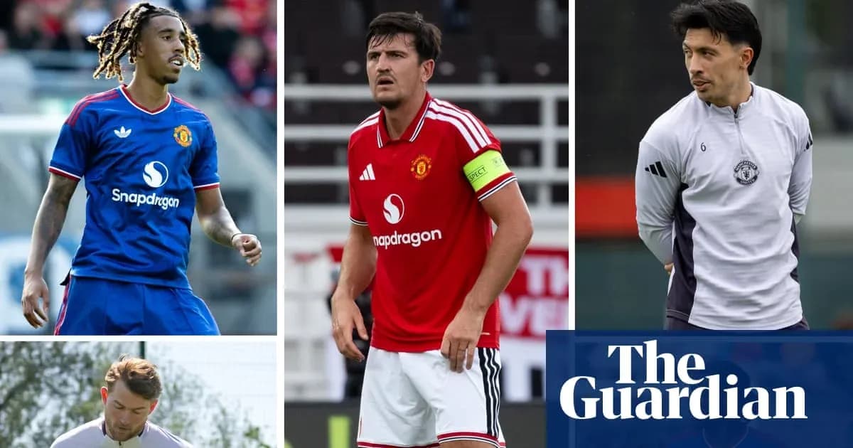 Manchester United players in various training poses