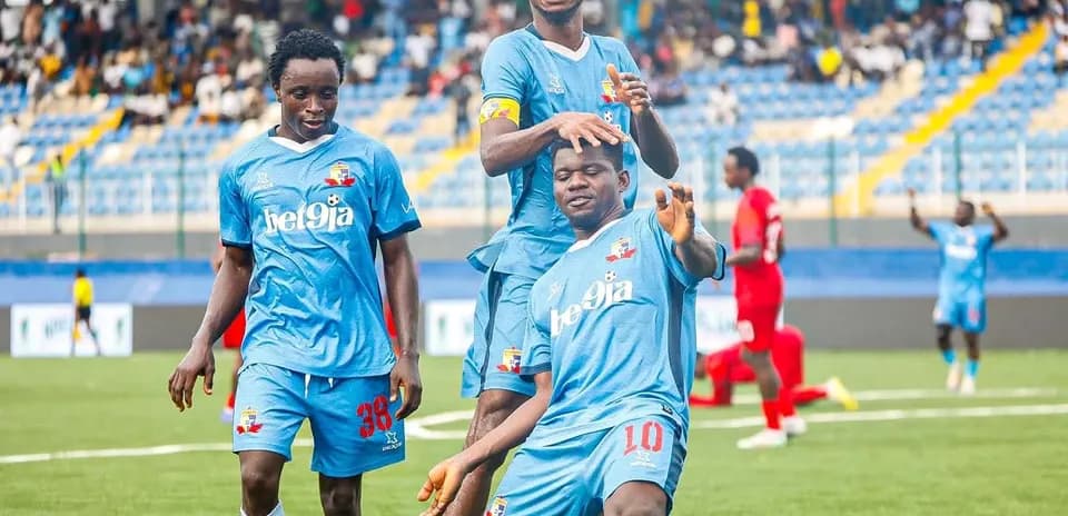 Niger Tornadoes players celebrating a goal
