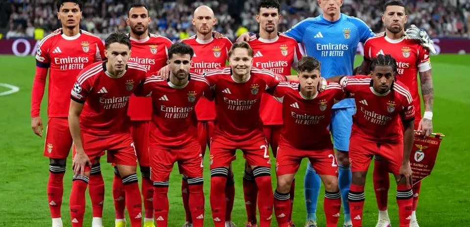 Benfica team lineup before the match