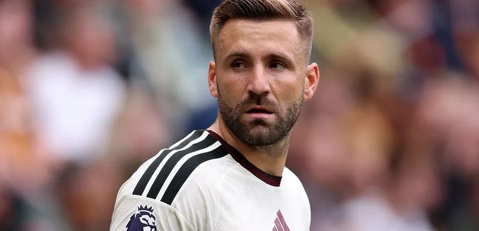 Player in Manchester United kit during match