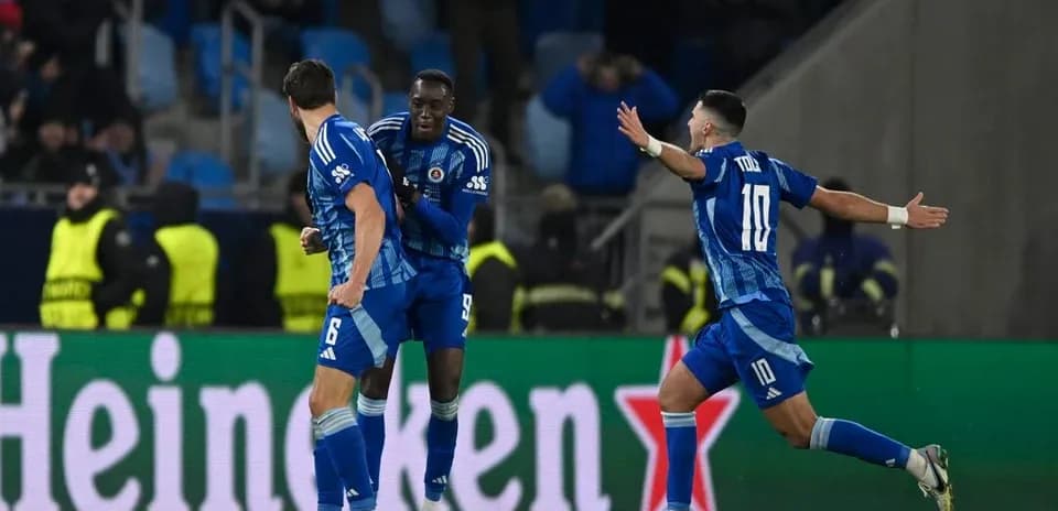 Slovan Bratislava players celebrating a goal