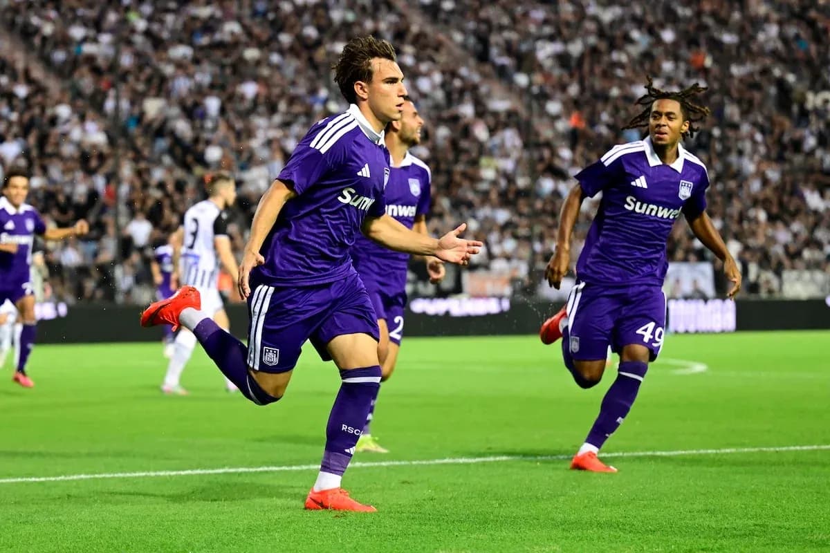 Anderlecht players celebrating a goal in match