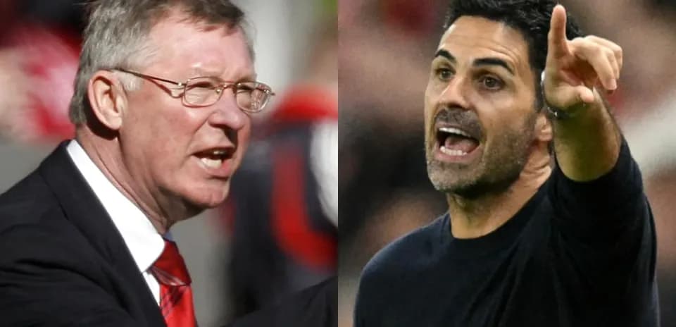 Two football managers giving instructions during match