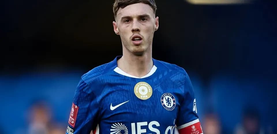 Player in Chelsea jersey during match action