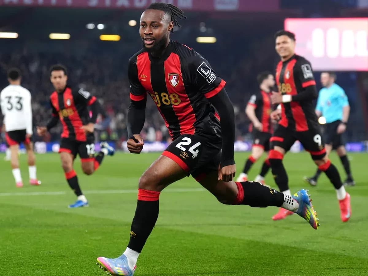 Bournemouth player celebrating a goal against Fulham