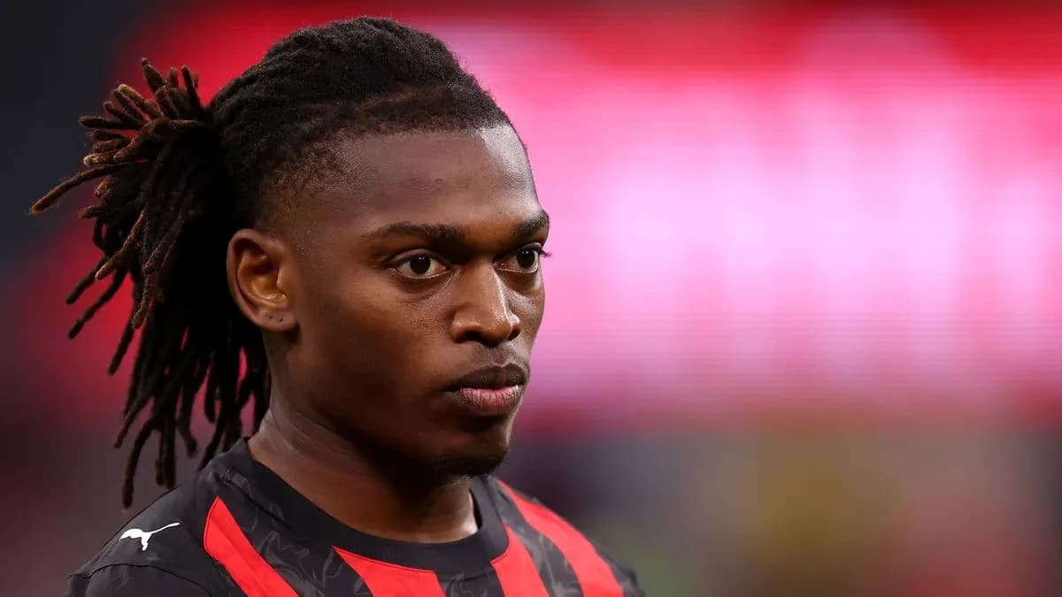 Player with braided hair during match