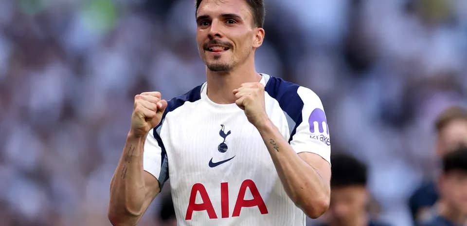 Tottenham player celebrating a goal
