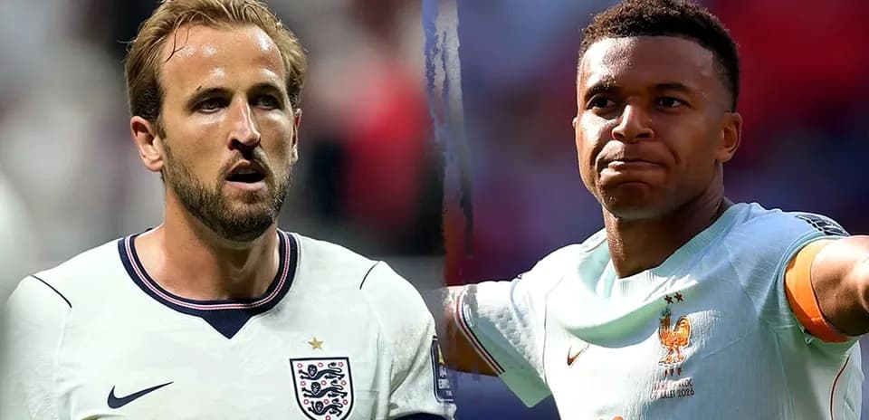 Harry Kane and Kylian Mbappe during World Cup match