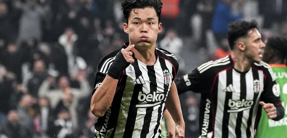 Beşiktaş player celebrating a goal during match