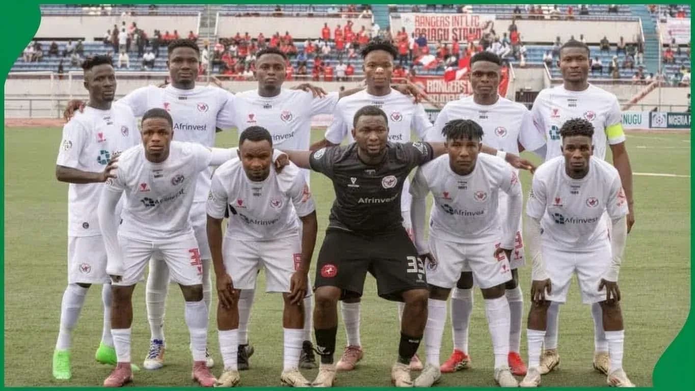 Enugu Rangers team photo before the match