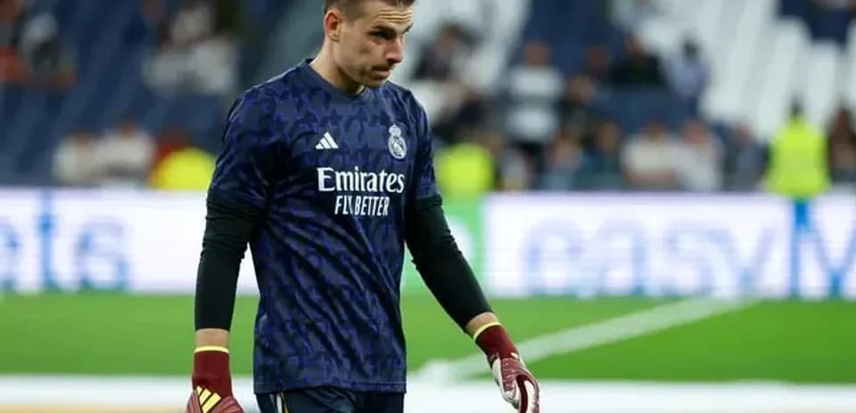 Goalkeeper walking off the pitch during match