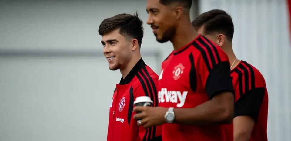 Manchester United players at training session