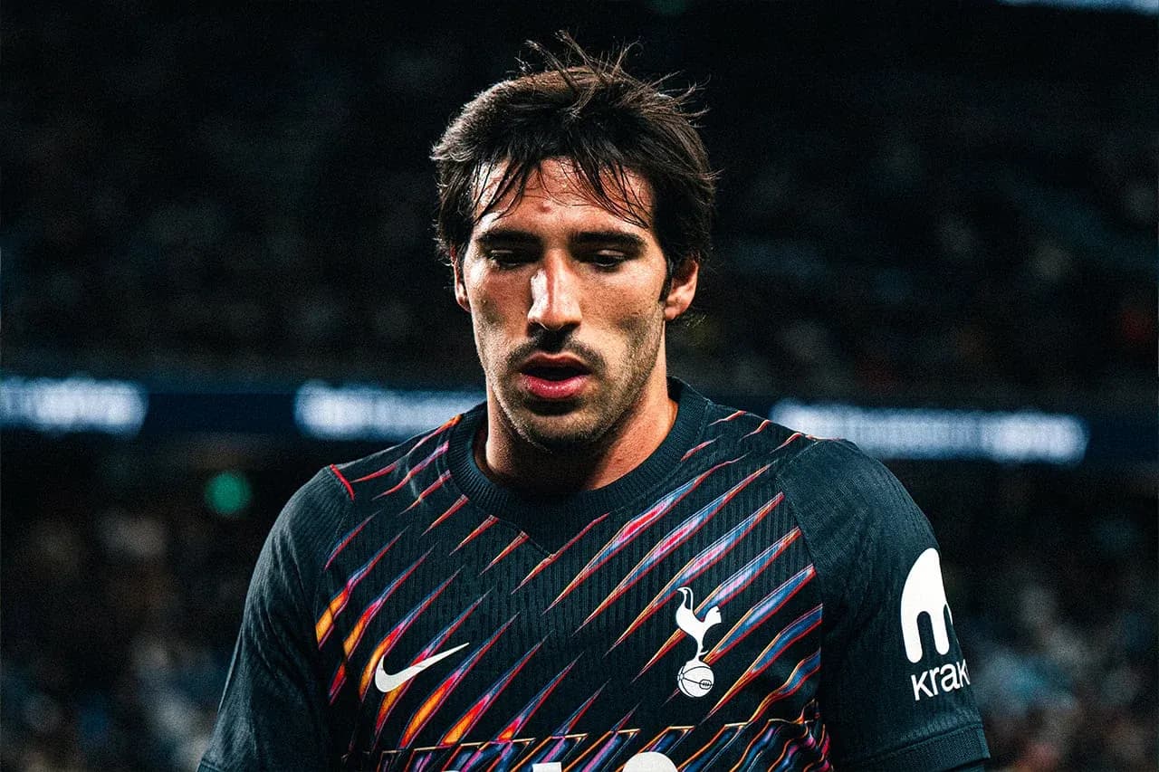 Player in Tottenham kit during match
