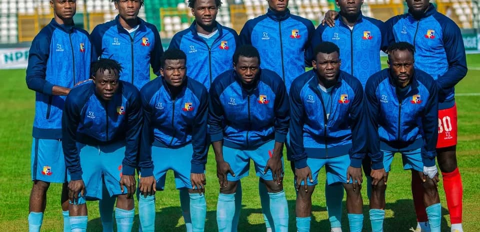 Shooting Stars team lineup before the match