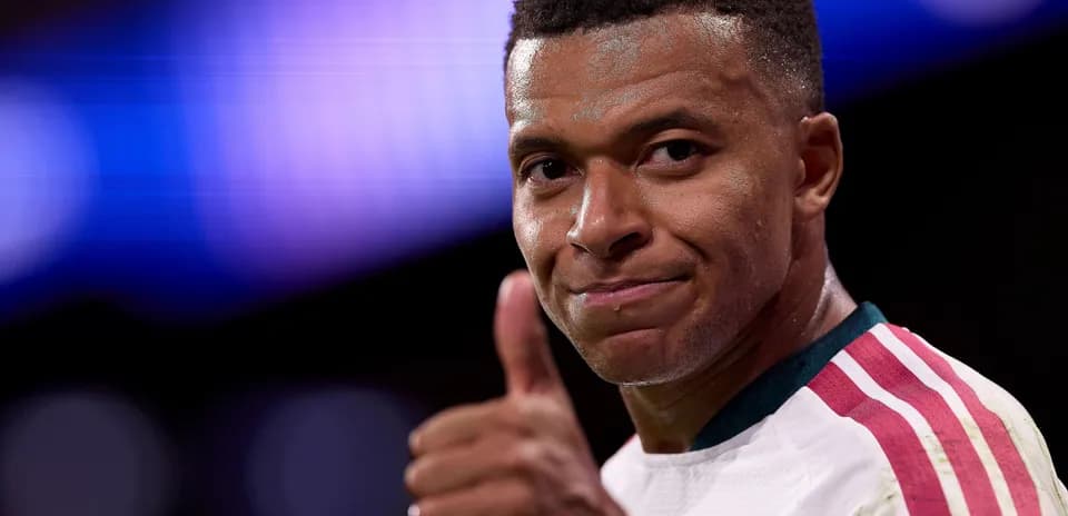 Player giving a thumbs up on the field