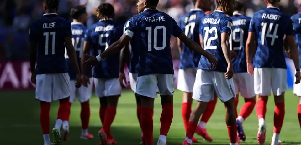 French team walking onto the field during match