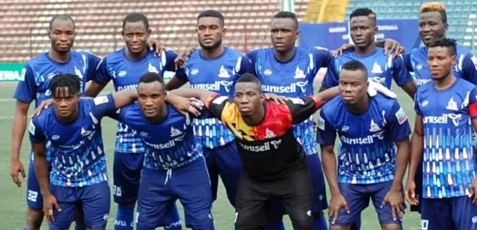 Rivers United team photo before NPFL match