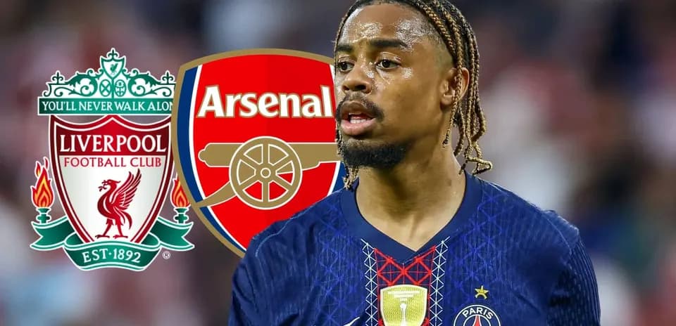 Player from Paris Saint-Germain with Liverpool and Arsenal logos