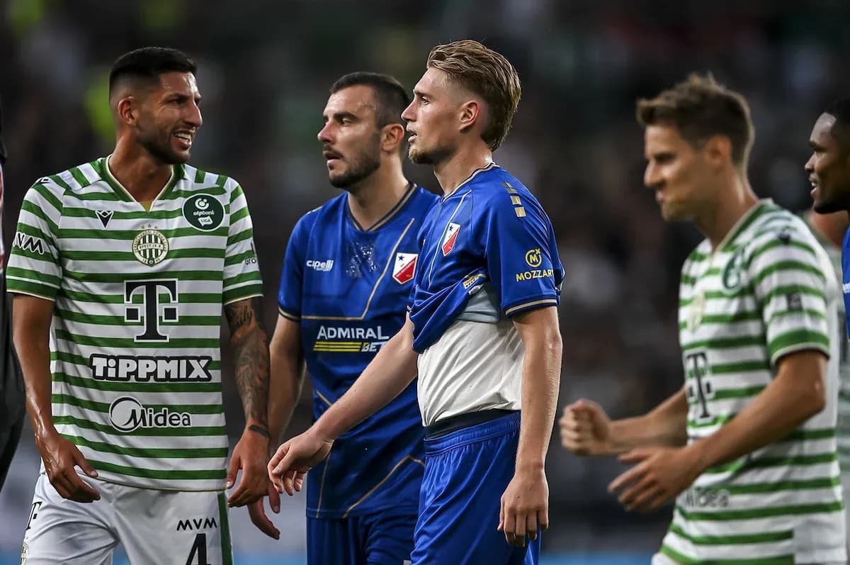 Players from Ferencvarosi TC and Vojvodina on field