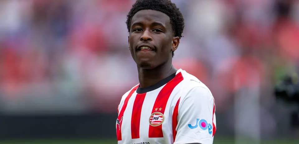 Player wearing PSV Eindhoven kit on the field
