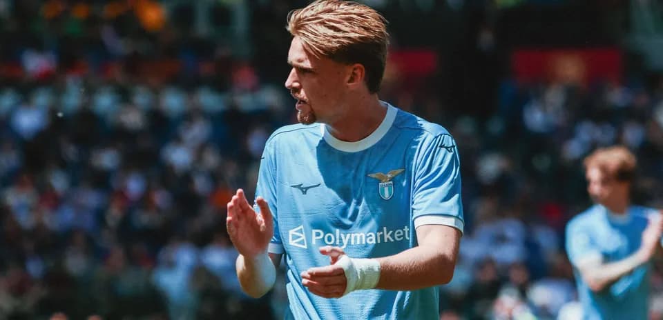 Lazio player clapping during match celebration