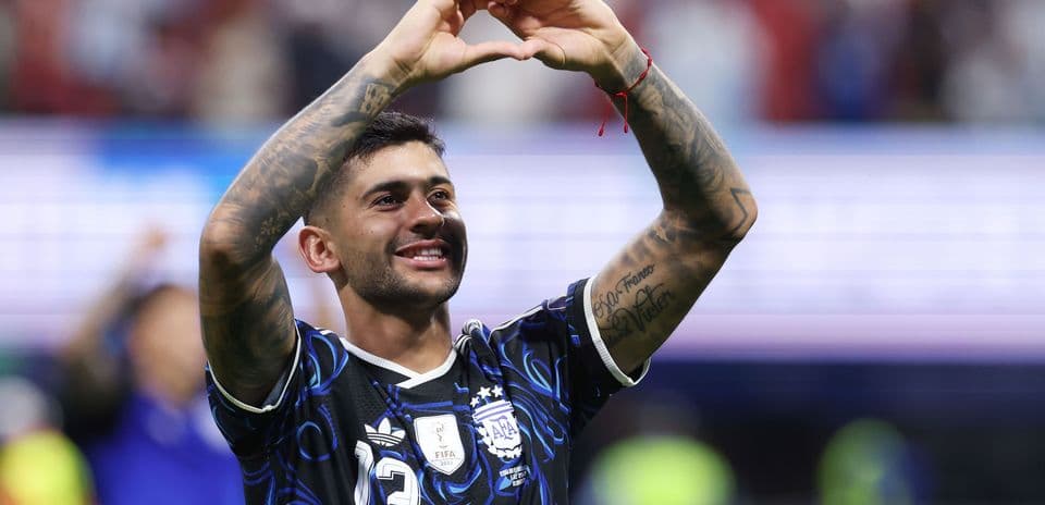 Player making heart gesture after match victory