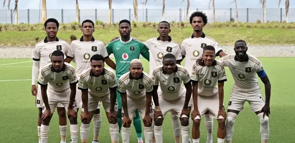 Orlando Pirates team posing for photo
