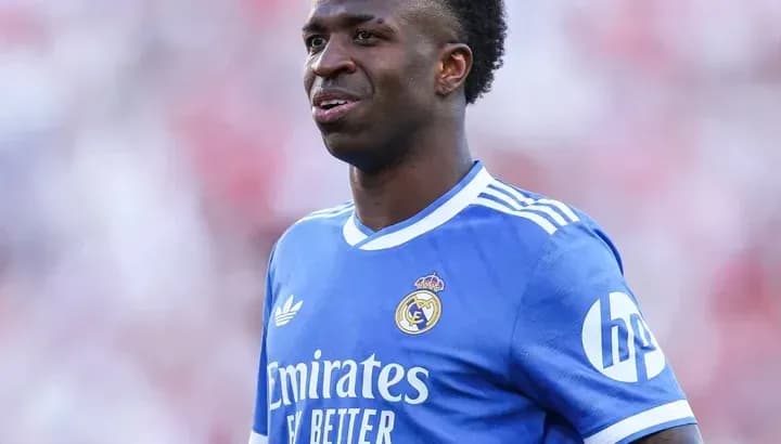 Vinícius Júnior in Real Madrid jersey on the field
