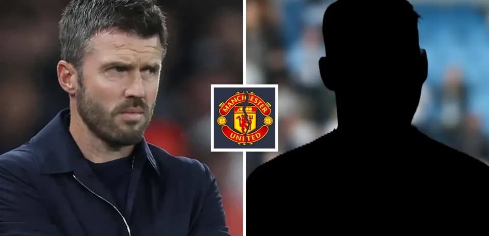 Coach with Manchester United logo and silhouette