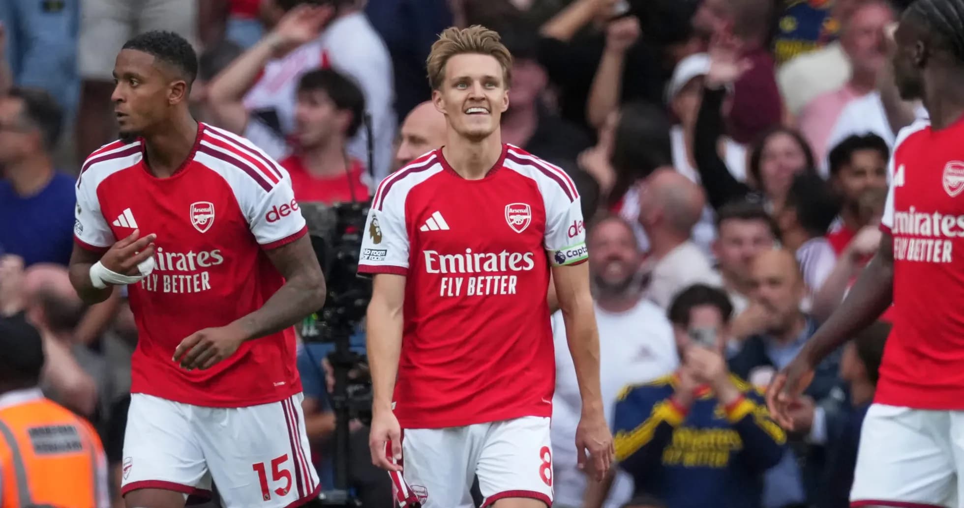 Arsenal players celebrating during match