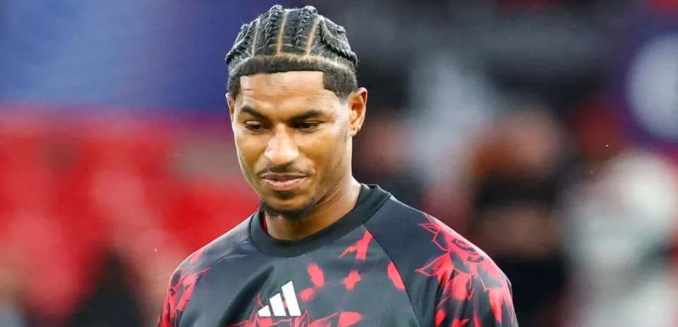 Player in training gear before the match