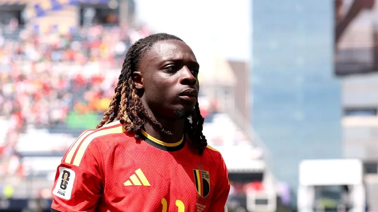 Player in Belgium national team jersey on field