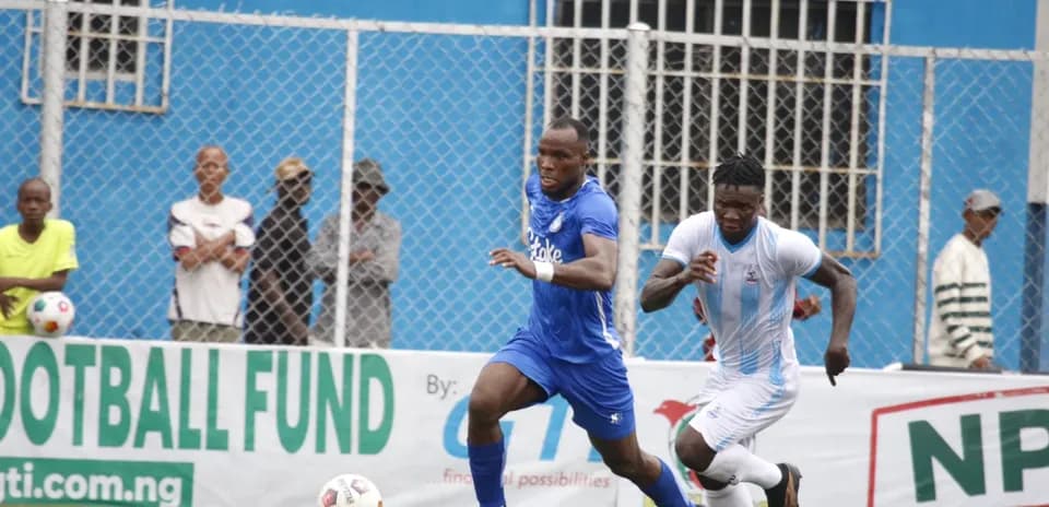 Doma United player chasing the ball during match