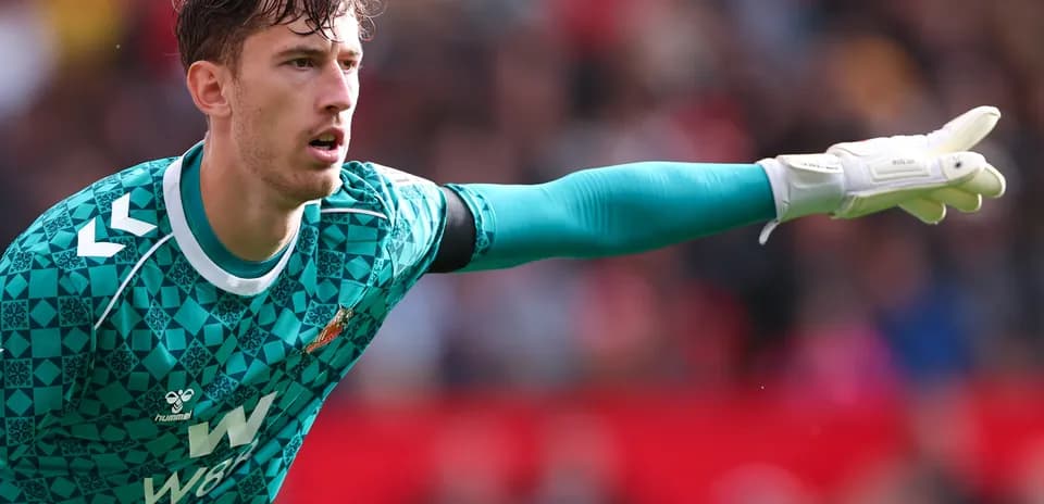 Sunderland goalkeeper directing play during match