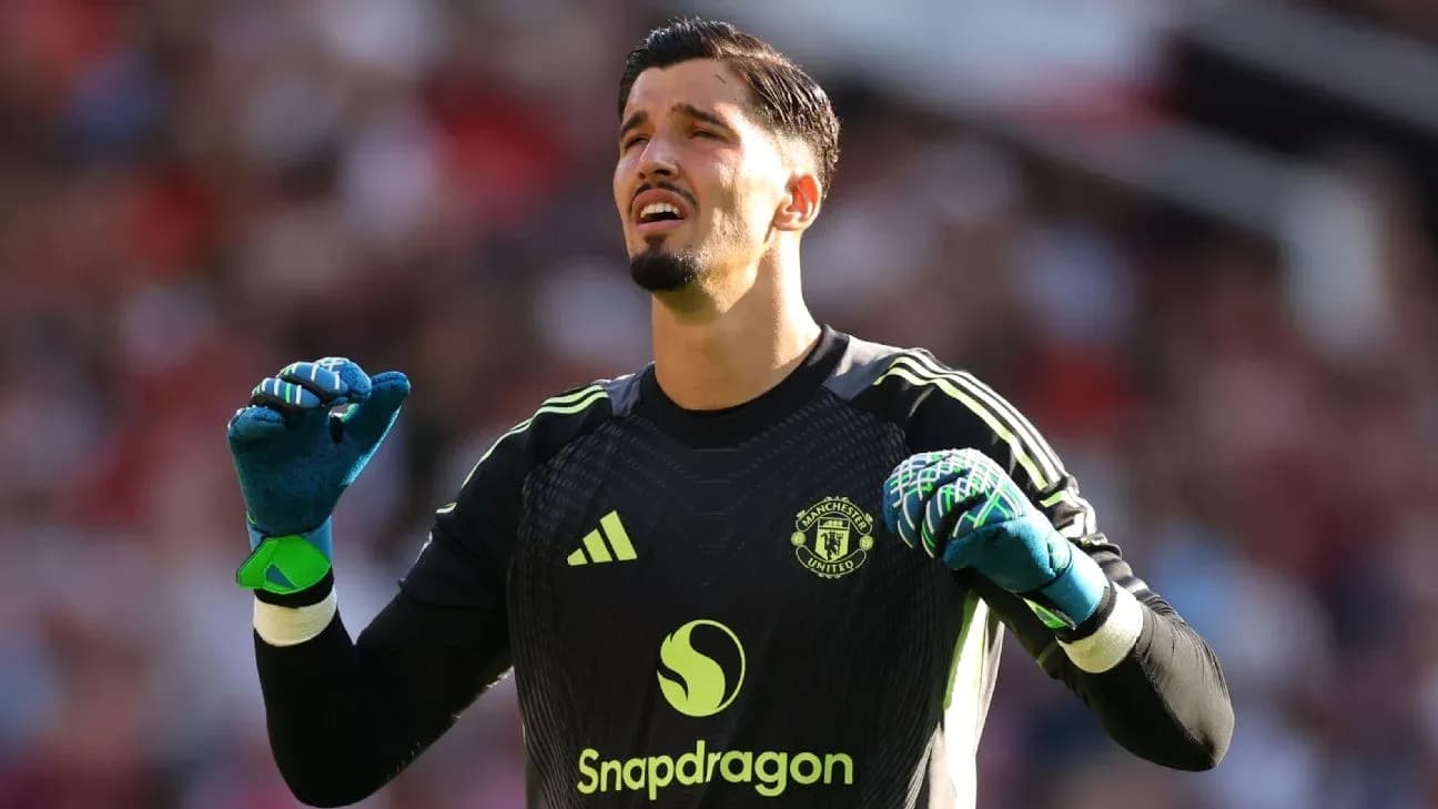 Goalkeeper gesturing during match for Manchester United