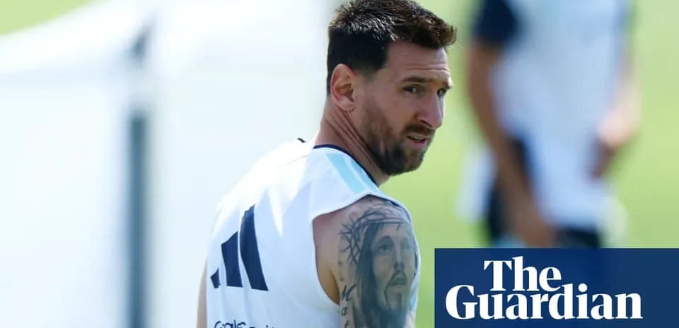 Lionel Messi training with team, tattoo visible