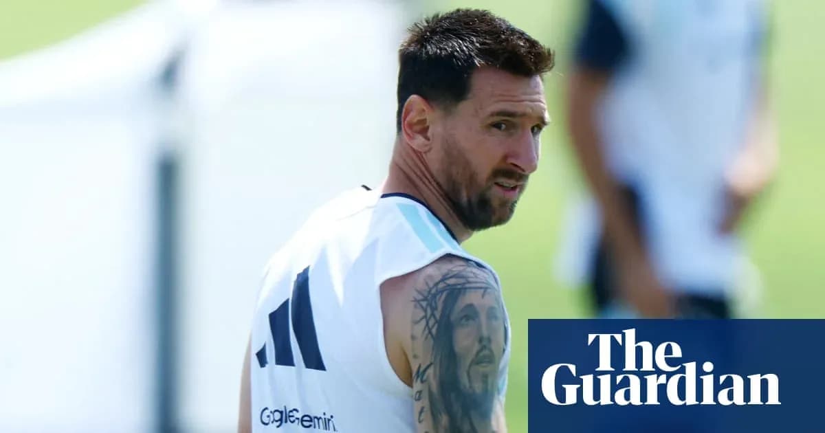 Lionel Messi training with team, tattoo visible
