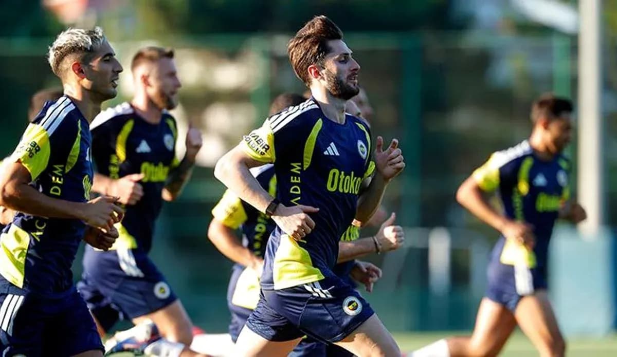 Fenerbahçe players training for Champions League match Fenerbahçe players training for Champions League match