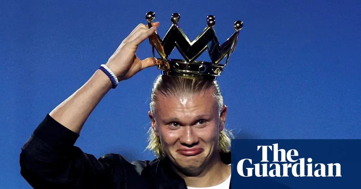 Player wearing a crown during award ceremony Player wearing a crown during award ceremony