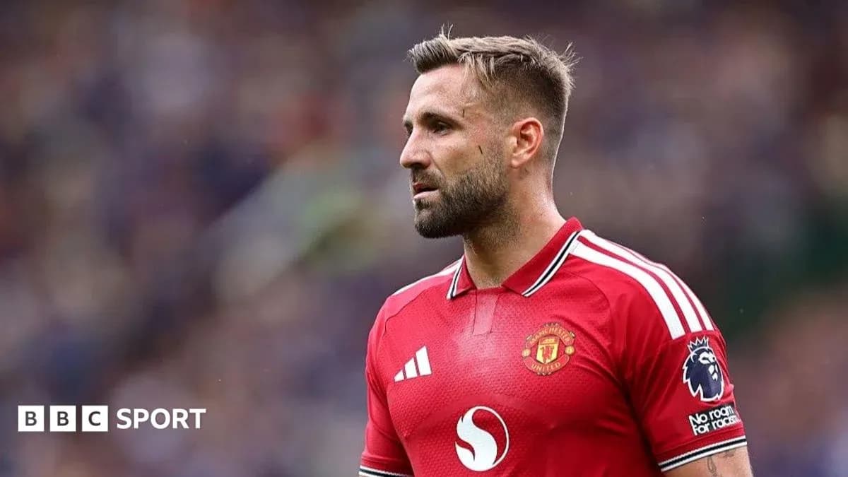 Player in Manchester United jersey during match Player in Manchester United jersey during match
