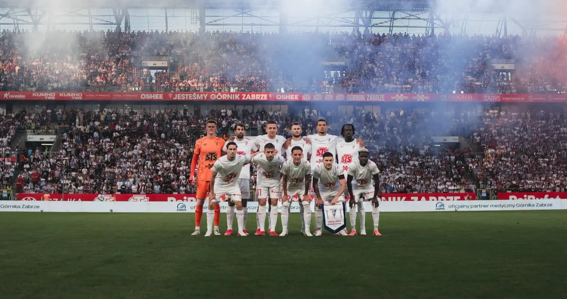 Gornik Zabrze team photo before match Gornik Zabrze team photo before match