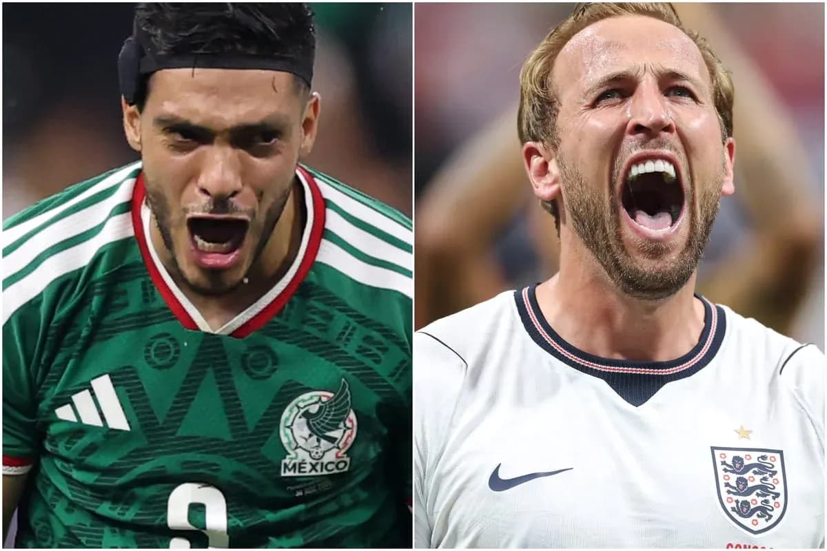 Players celebrating during Mexico vs England match Players celebrating during Mexico vs England match